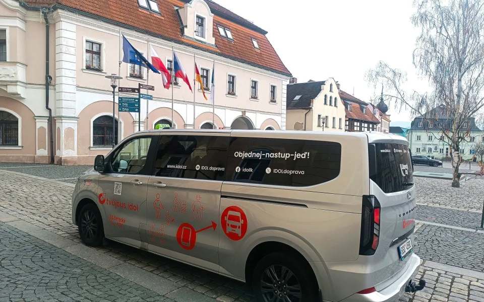 Bus na zavolání bude jezdit od pondělí i v oblasti Hrádku nad Nisou