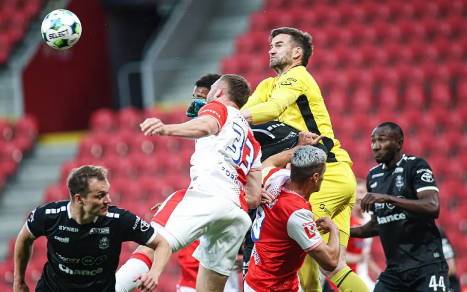 Slavia nedala Jablonci šanci. Před prázdným Edenem zvítězila 5:1 a je mistrem ligy