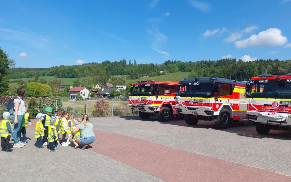 Jablonec obnovuje techniku svých jednotek dobrovolných hasičů, koupil tři nové cisterny