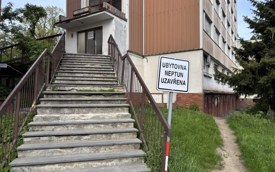 Na přestavbu bývalé ubytovny Neptun na byty žádá Jablonec nad Nisou dotaci
