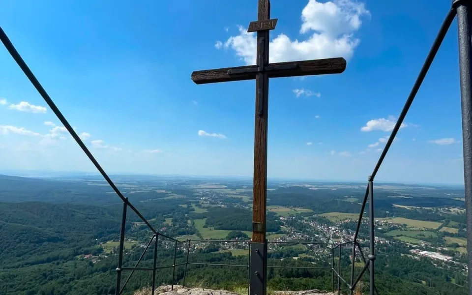 Jedna z nejkrásnějších vyhlídek v Jizerkách je opravena a bezpečnější