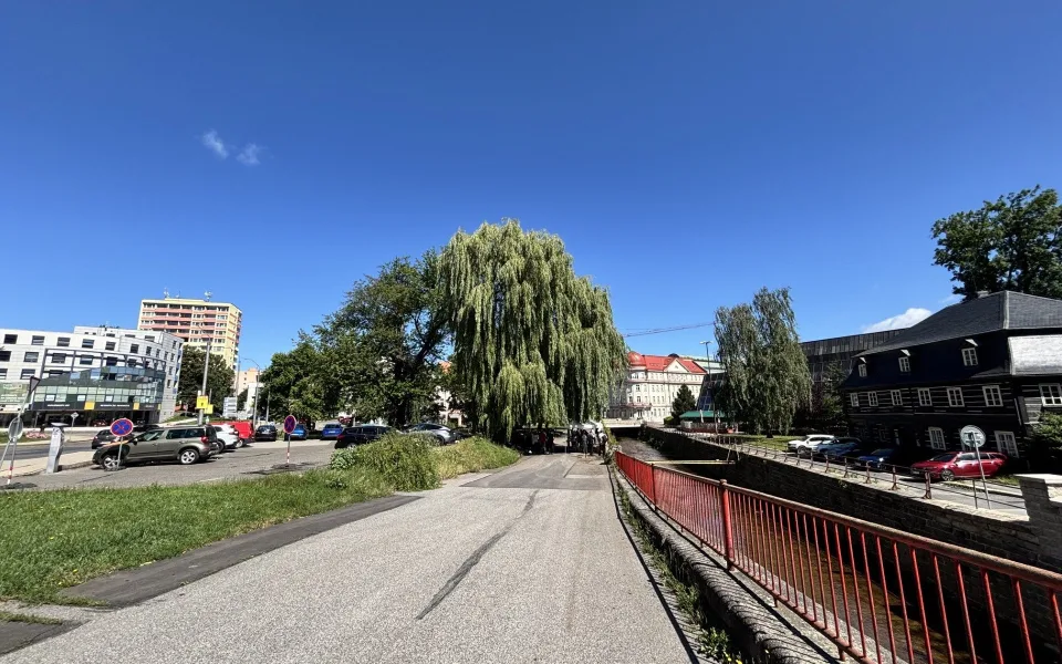 V Liberci začala v dolním centru stavba druhé části náplavky, financuje ji město