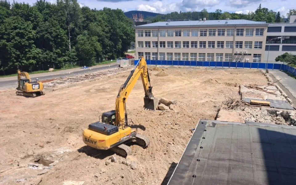 V areálu liberecké univerzity začaly práce na nové budově E2 za půl miliardy korun