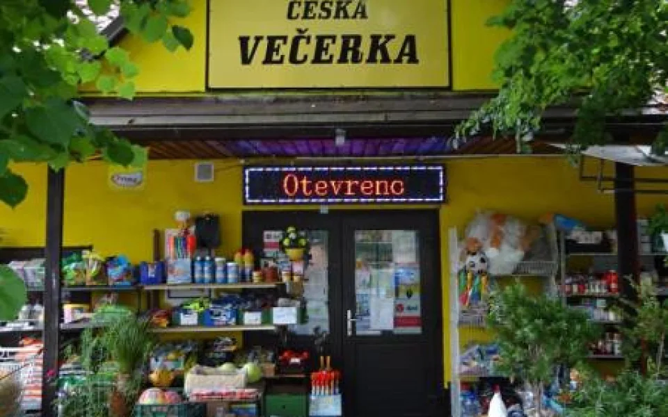 Hlodavci i špína. Inspekce stopla výrobu závitků ve večerce v Raspenavě