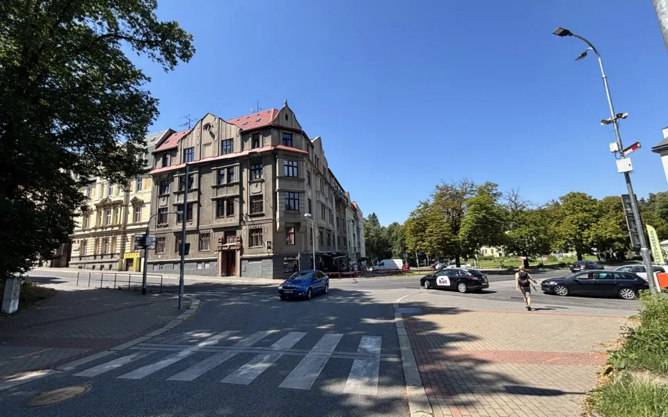 Konec nebezpečným křižovatkám. Liberec zahájil proměnu Tržního náměstí