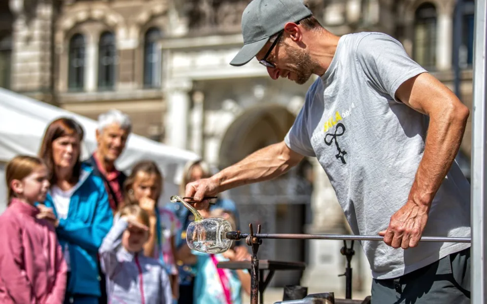 V Liberci startuje největší festival skla, bižuterie a šperků v Evropě
